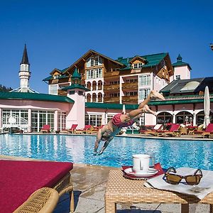 Wellnesshotel ...liebes Rot-Flüh